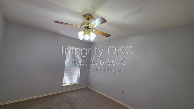 Building Photo - 1301 Newbury Dr