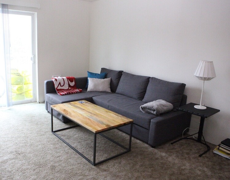 Building Photo - REANEY PARK APTS