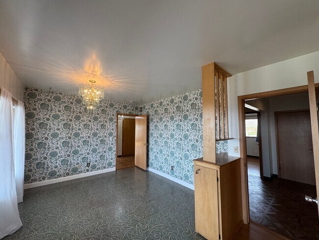 Primary Photo - Non-Refundable & Security Deposit Total: $...