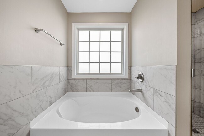Building Photo - 1398 Citadel Dr