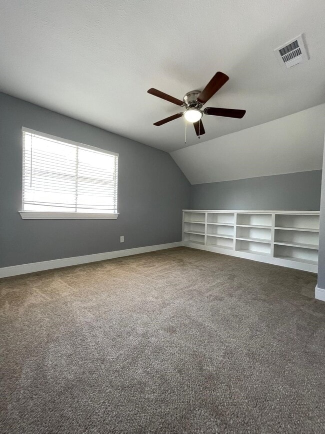 Building Photo - 711 Chaseway Dr