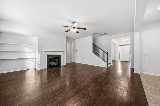 Building Photo - 425 Lance View Ln