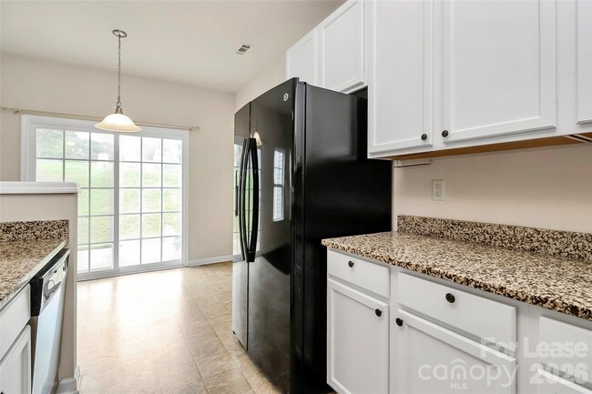 Building Photo - 7107 Adare Mews Rd