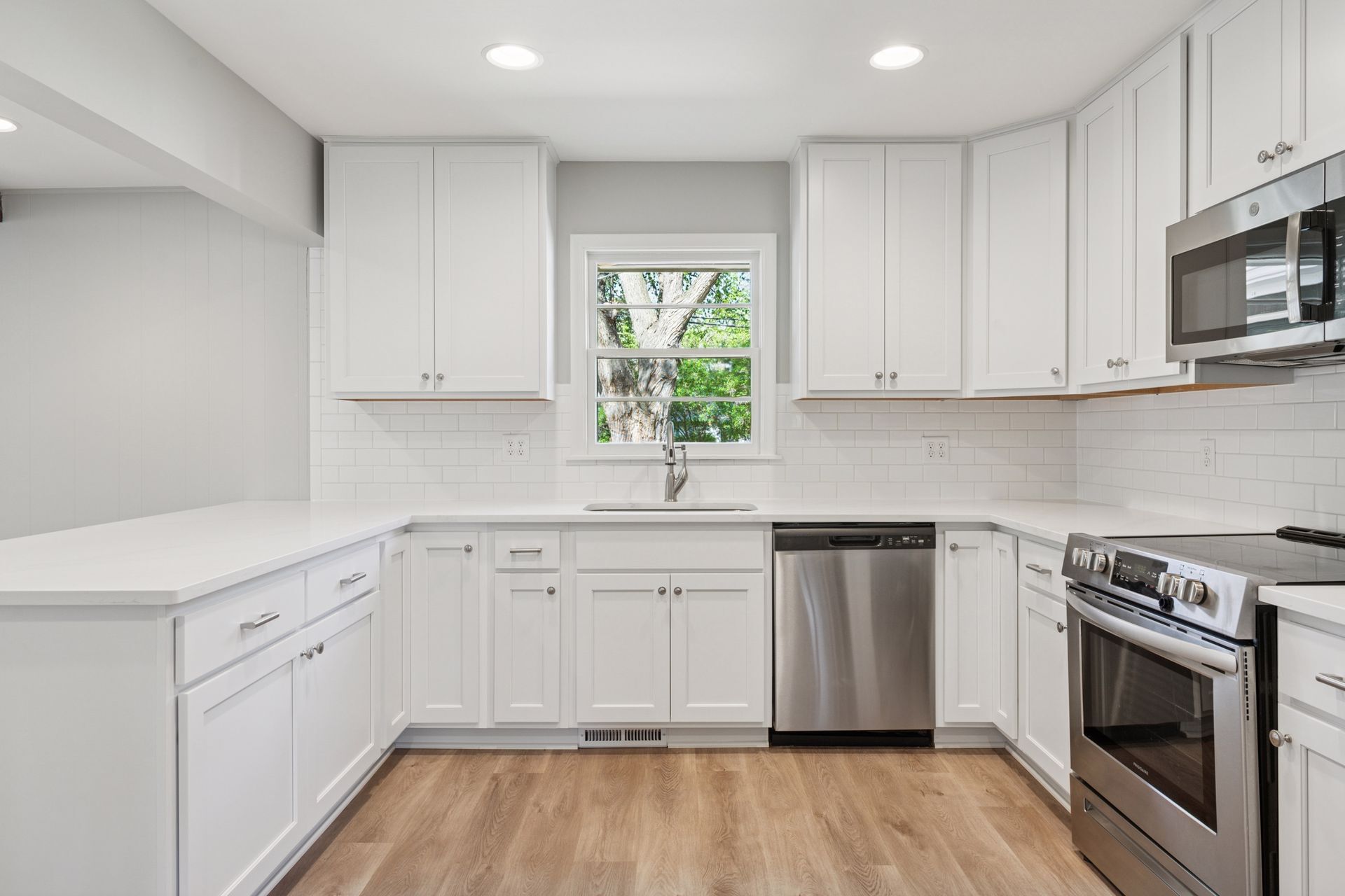 Building Photo - 6416 Wilryan Ave