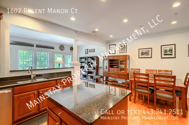 Building Photo - 1602 Regent Manor Ct