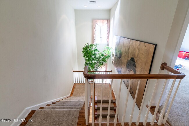 Building Photo - 7987 Hollyridge Rd