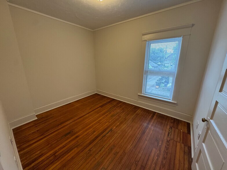bedroom 1 - 1212 Dennison Ave