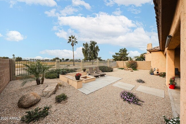 Building Photo - 14383 W Monte Vista Rd