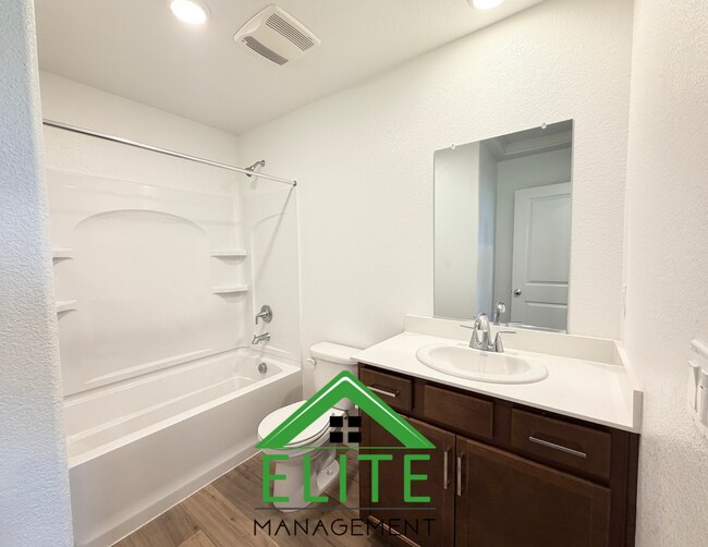 Building Photo - Located in the newly developed Park Place ...