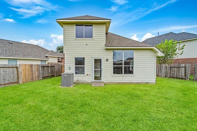Building Photo - 7103 Biton Dr