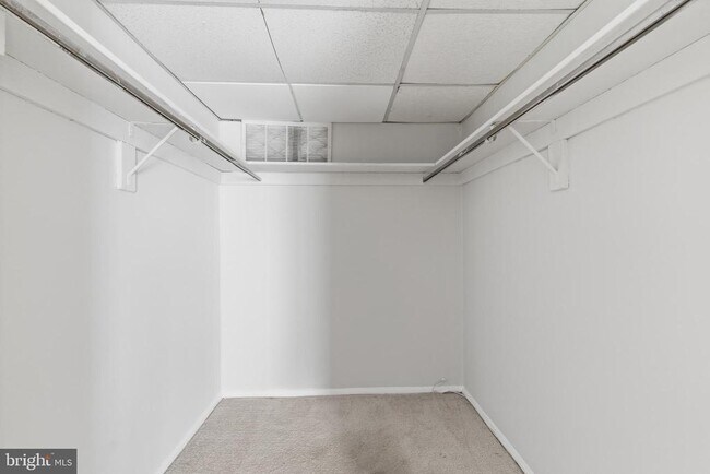 Building Photo - 2614 Fort Farnsworth Rd