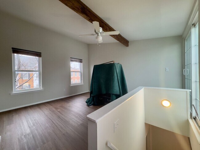 Building Photo - Charming 2 Bedroom/2 Bathroom Townhome in Barre Circle, MD!