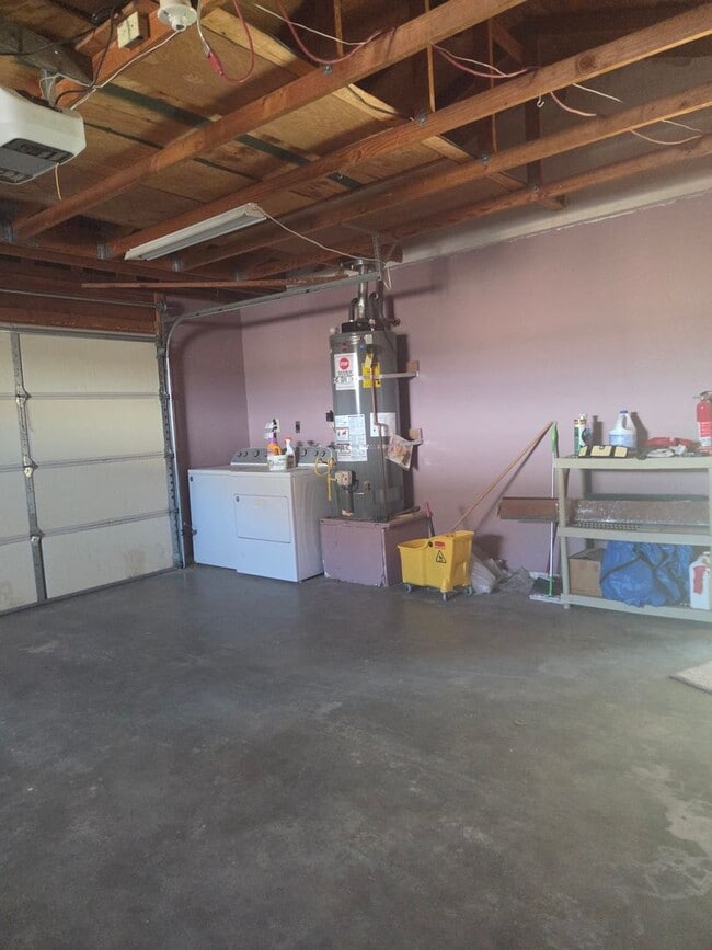 Building Photo - 72565 Granite Ave