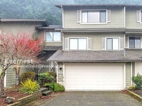 Building Photo - 2542 174th Ave NE