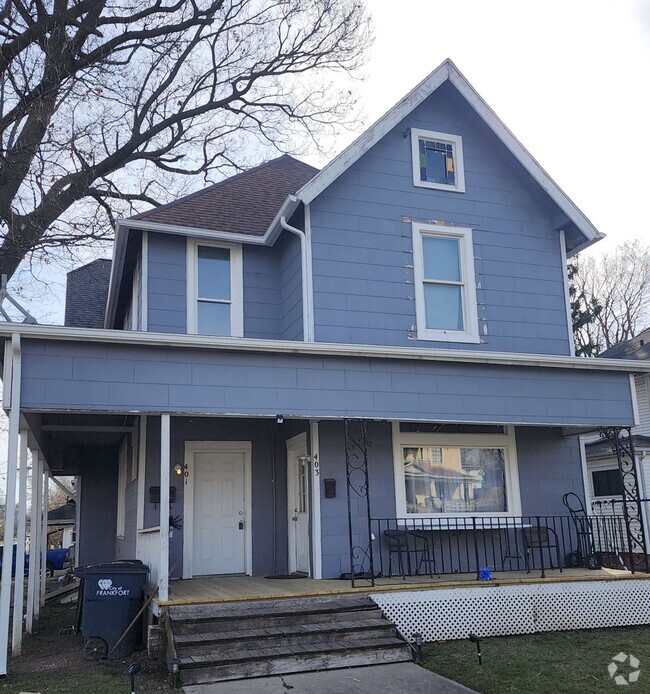 Building Photo - 401-403 South Jackson