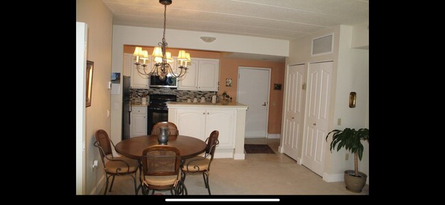 Building Photo - 34 Sumner Ave