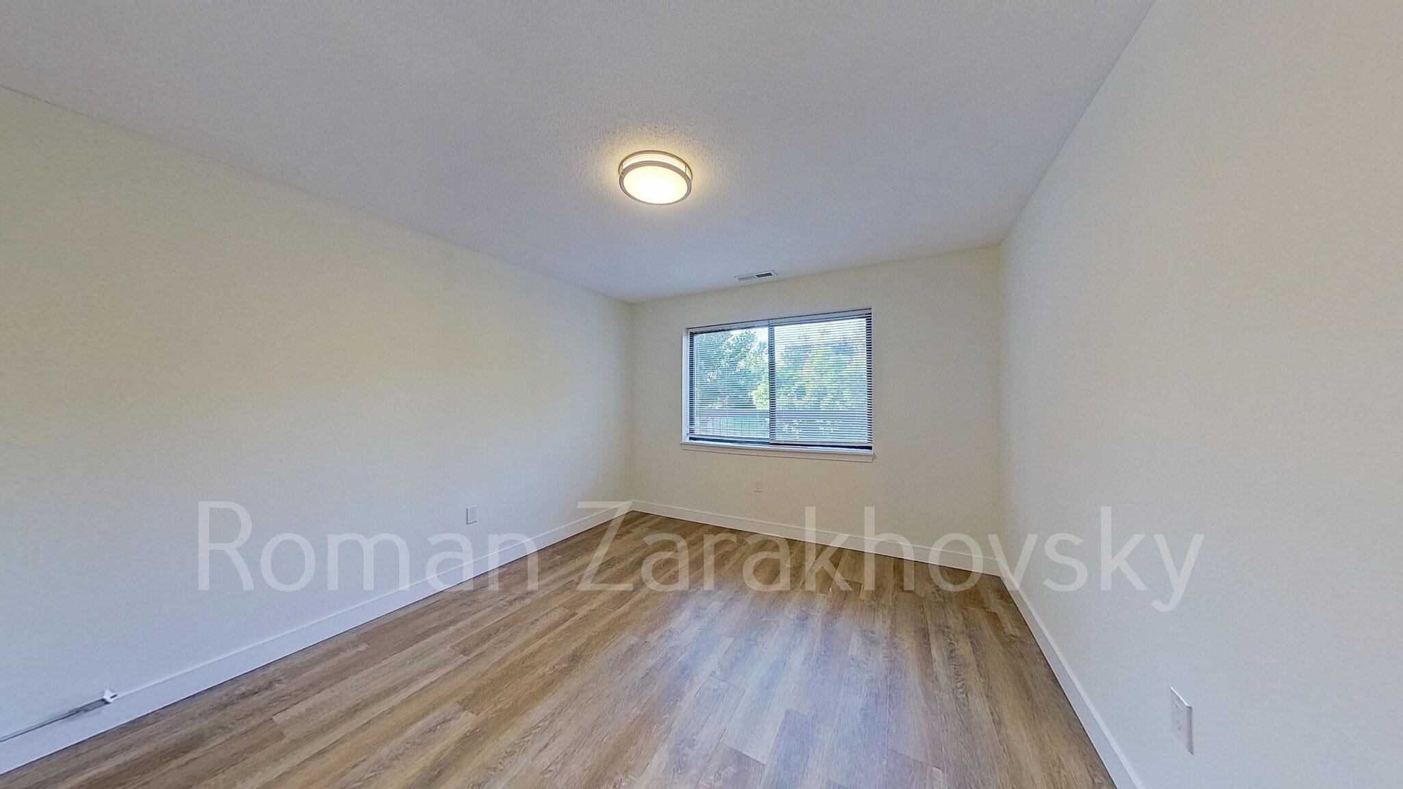 Building Photo - 25 Webster Ave