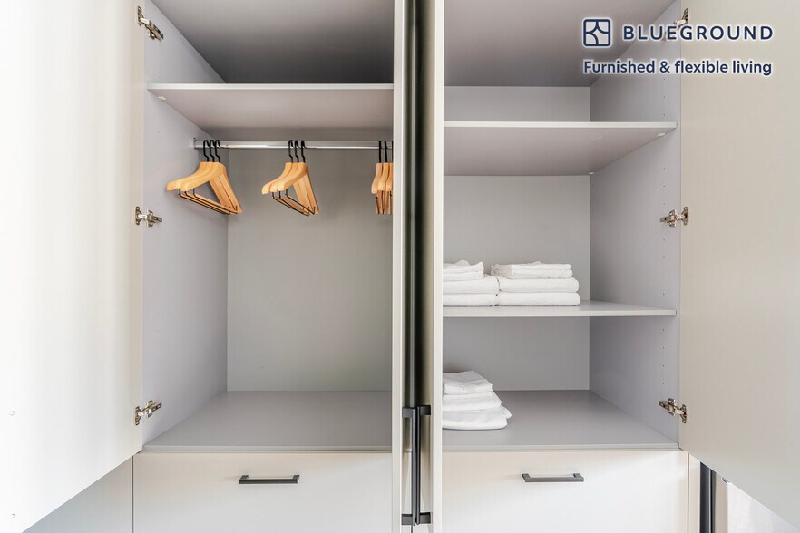 Building Photo - 1313 L St NW