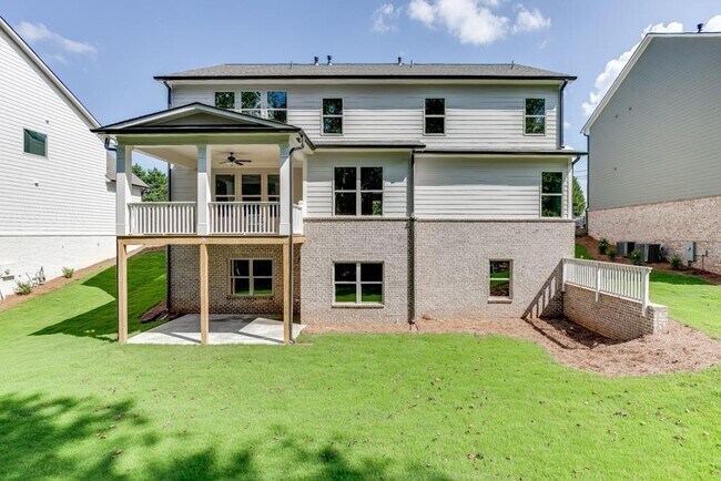 Building Photo - 5580 Suwanee Dam Rd