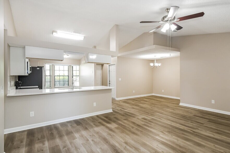 Building Photo - 3188 Chads Ct
