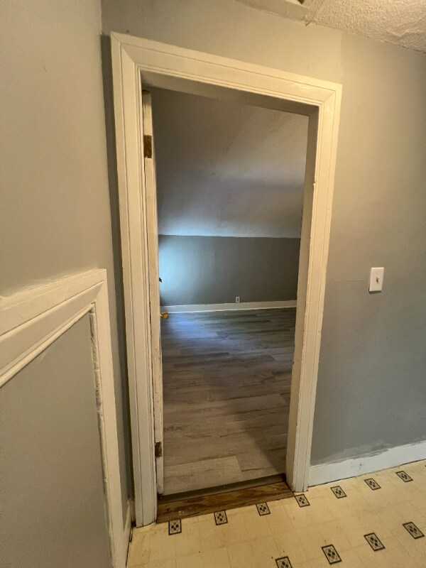 Building Photo - 16 Brown St