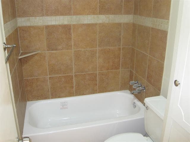 Building Photo - 6117 Rincon Way