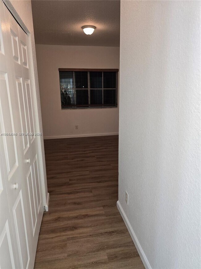 Building Photo - 1304 N Santa Catalina Cir