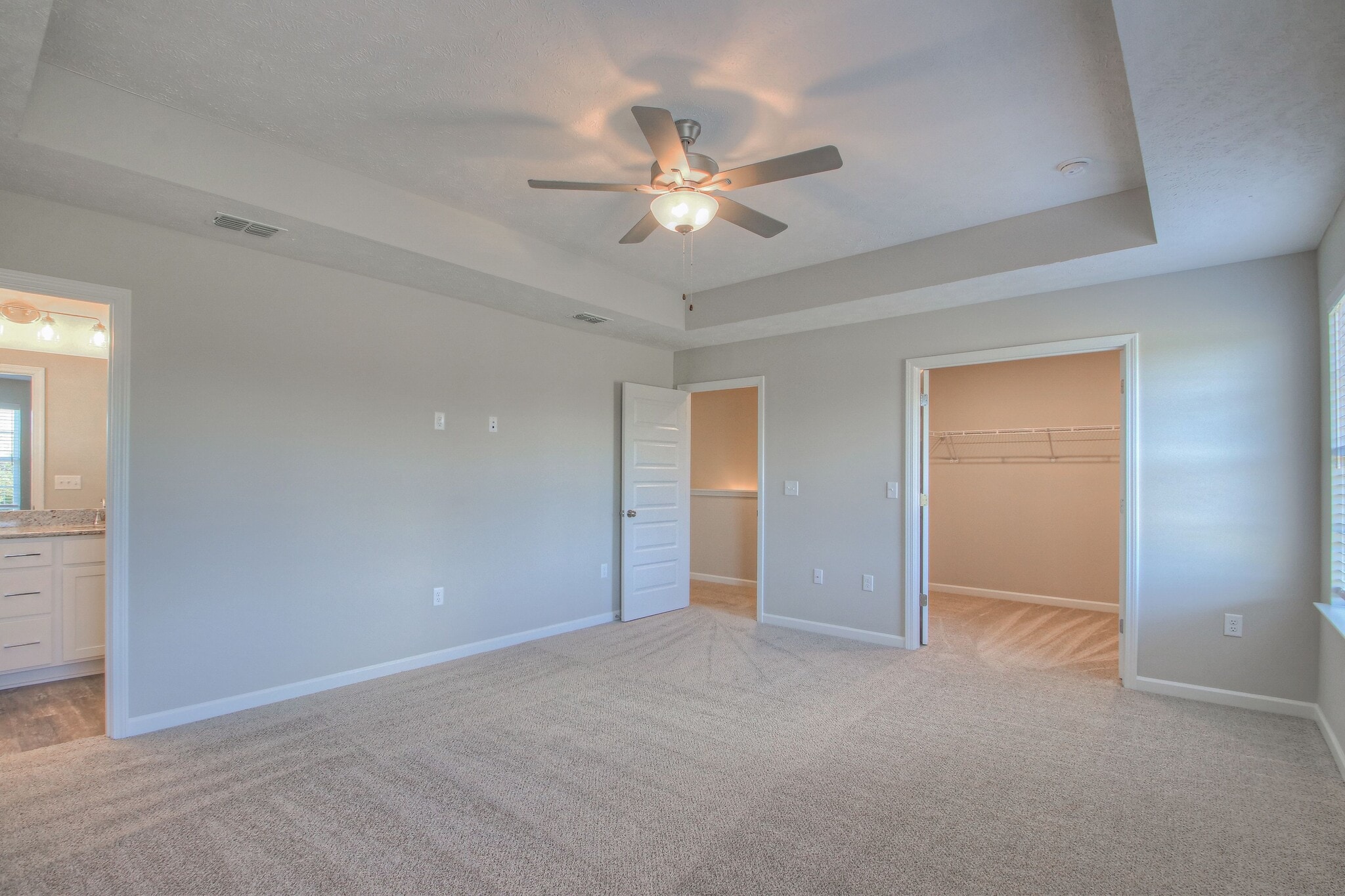 Building Photo - 4340 Doral Dr