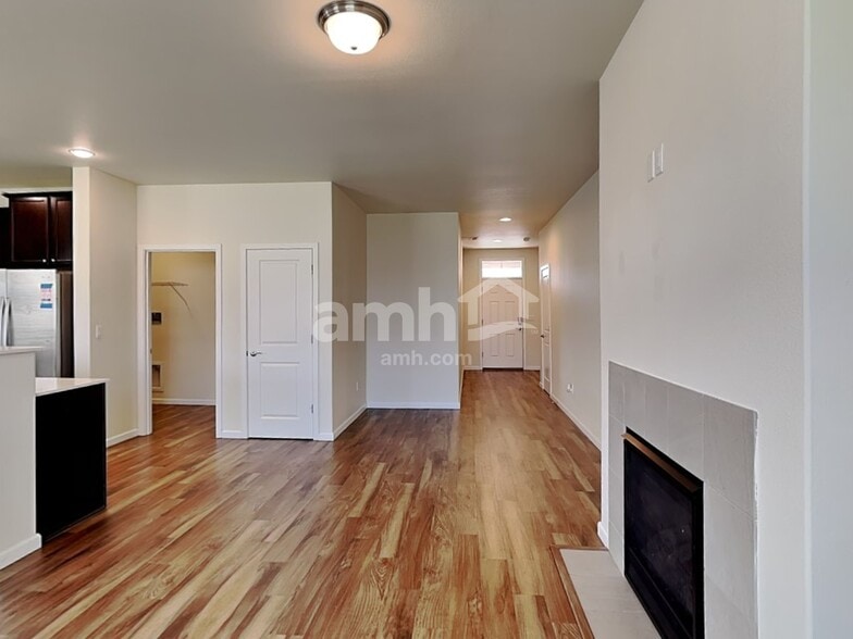 Building Photo - 16602 NE 91st St