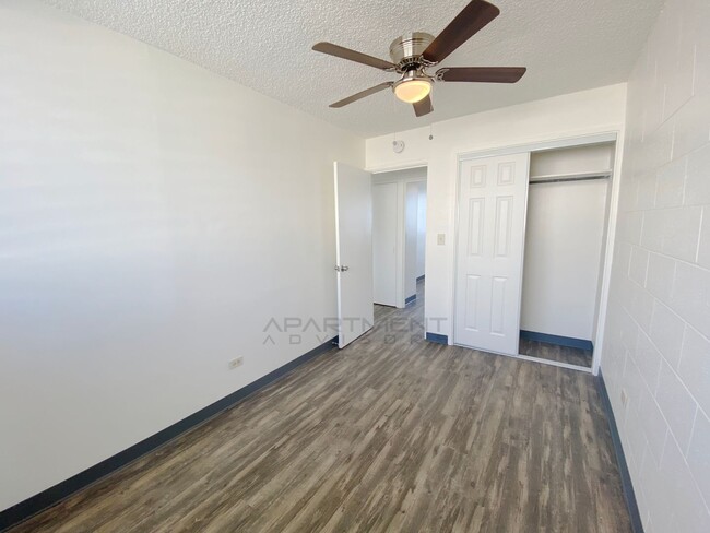 Building Photo - $500 1st Month Rent Special! | Beautiful a...