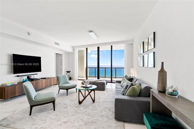 Building Photo - 16275 Collins Ave