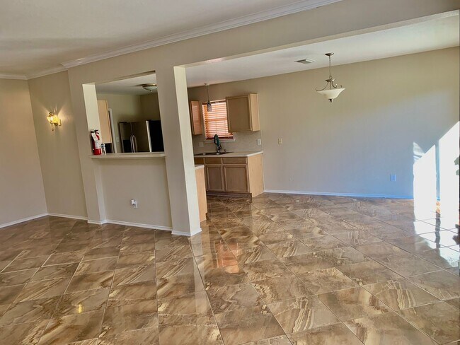 Building Photo - 6019 Fallmont Dr