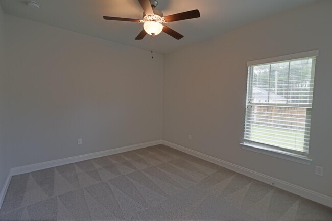 Building Photo - 9186 Sunset Dr