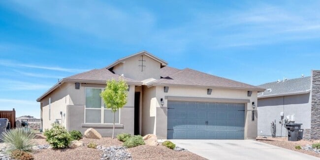 Building Photo - 13935 Summer Harmony Ave