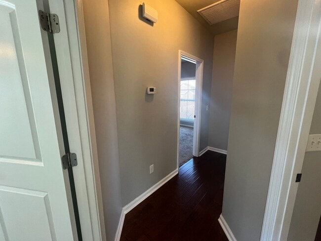 Building Photo - Fountain Crest Subdivision!