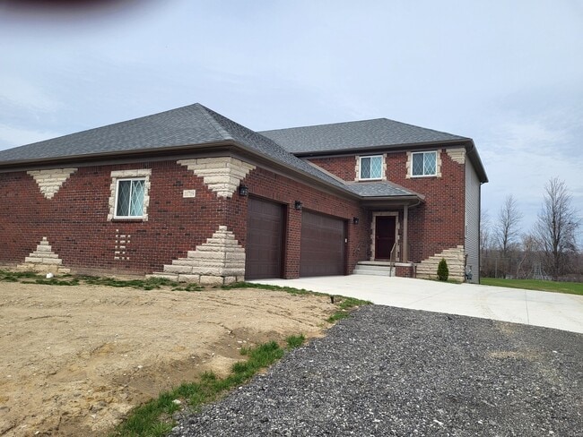 Building Photo - 11719 21 Mile Rd