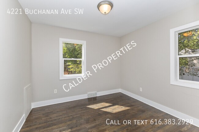 Building Photo - 4221 Buchanan Ave SW