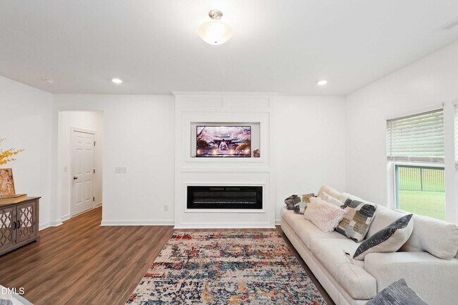 Building Photo - 396 Bent Willow Dr