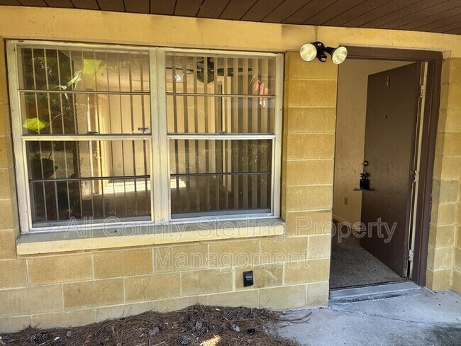 Building Photo - 4501 SW 71st Terrace