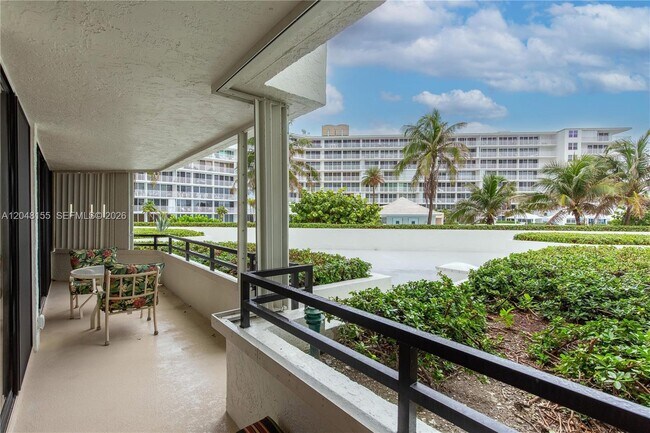 Building Photo - 3560 S Ocean Blvd