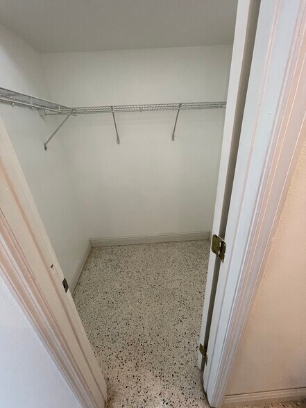 Closet2 - 665 NE 83rd Ter