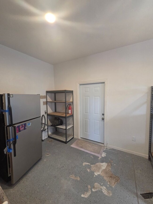 Building Photo - **Move - In Specials Available ! Reduced D...