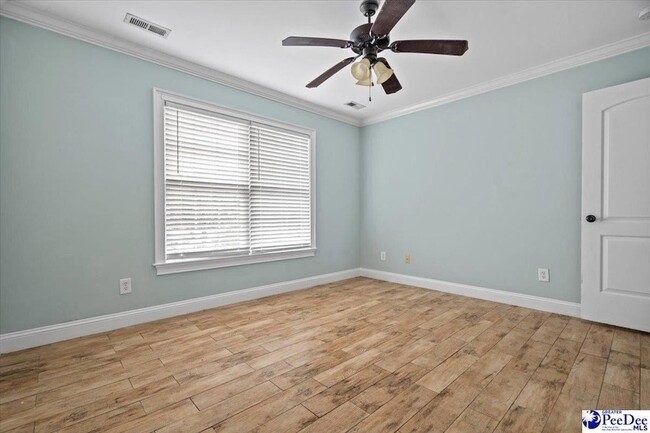 Building Photo - 1601 Pickford Ln