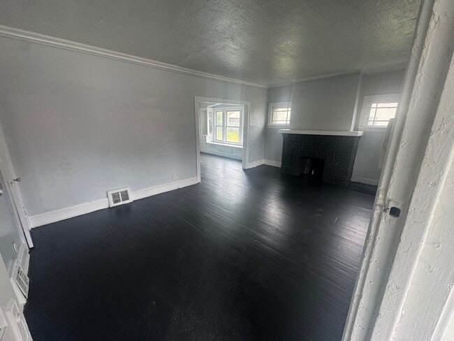 Building Photo - 13302 Cranwood Dr