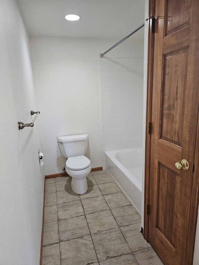 Building Photo - "Discover Spacious Comfort: 5-Bed, 4-Bath Retreat in Superior, CO – 3,439 Sq. Ft. of Elegant Livi...