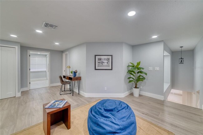 Building Photo - 15722 GardenSide Ln