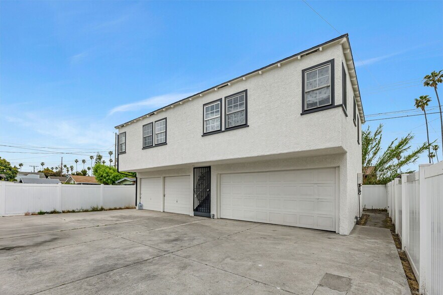 Building Photo - 3841 Arlington Ave