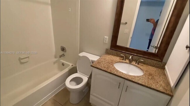 Building Photo - 1261 SW 46th Ave