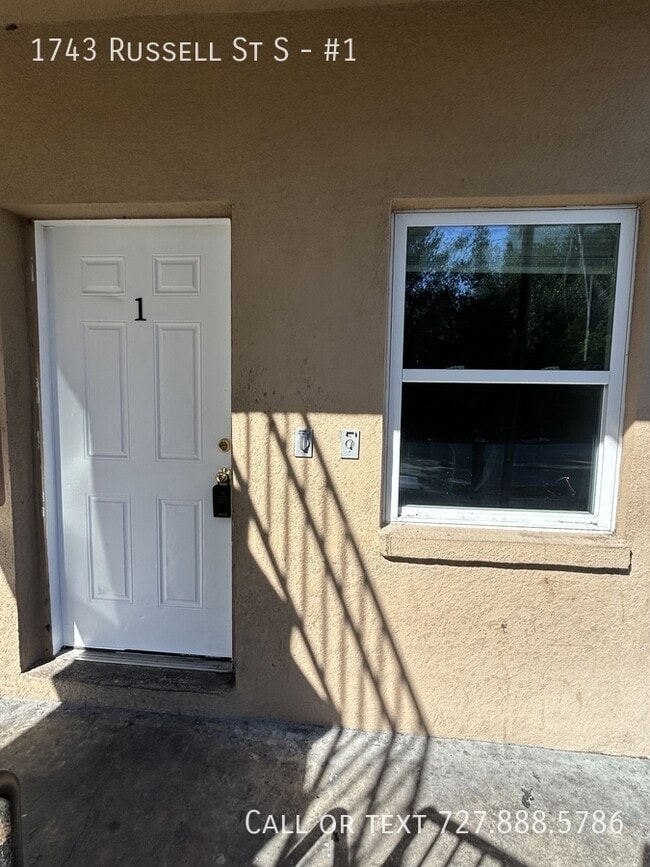 Building Photo - 1743 Russell St S