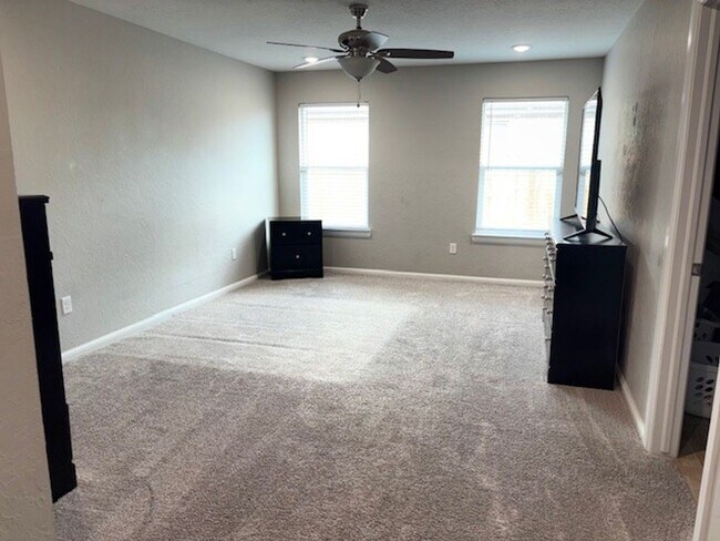 Building Photo - Great home located in Cache, OK. Mountain ...